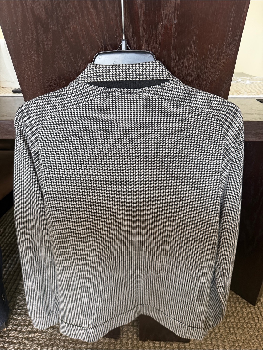 A/X Armani Exchange Men's Black & White Houndstooth Zip-Up Sweater Jacket - Picture 5 of 8